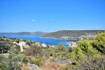 001-2022-390-Trogir-Two-story-house-with-a-sea-view-for-sale