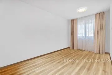 Luksusowy penthouse z panoramicznym widokiem na morze