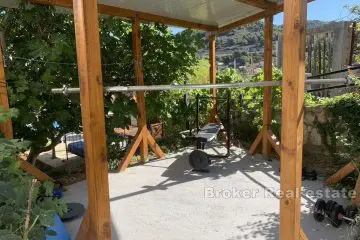 Apartment house with a panoramic view of the sea