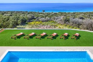 Eine moderne Villa mit bezauberndem Meerblick