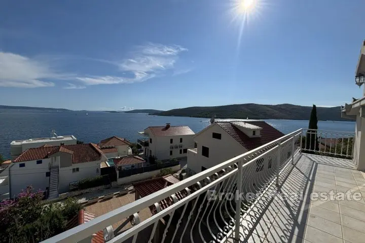 Geräumiges Haus mit Meerblick