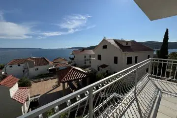 Geräumiges Haus mit Meerblick