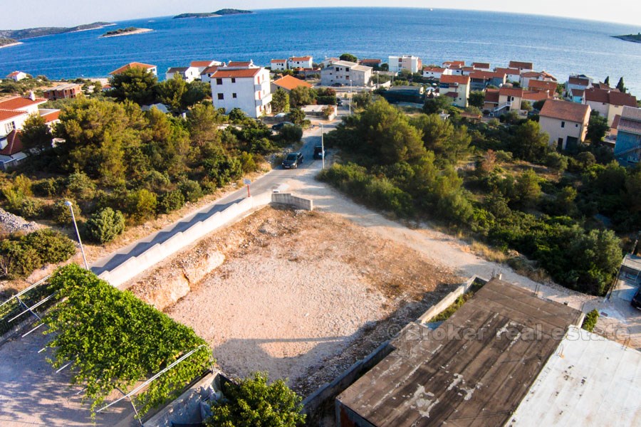 Building land plot with sea views, for sale