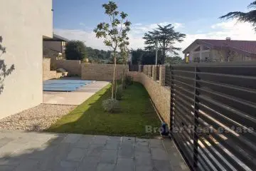 New built modern villa with swimming pool