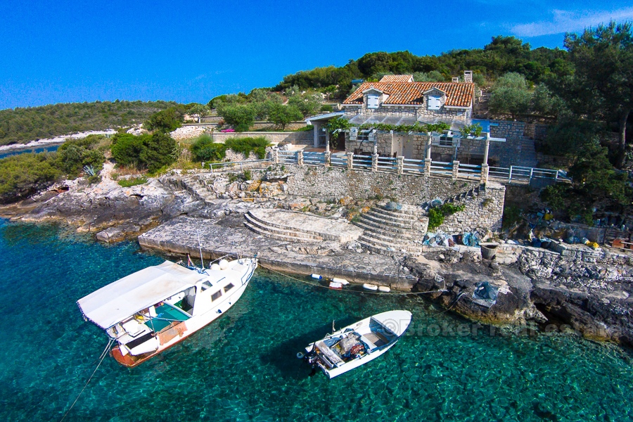Exceptional property for sale at island of Vis
