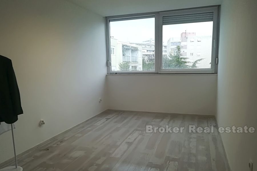 Sukoišan, newly decorated two bedroom apartment, for sale