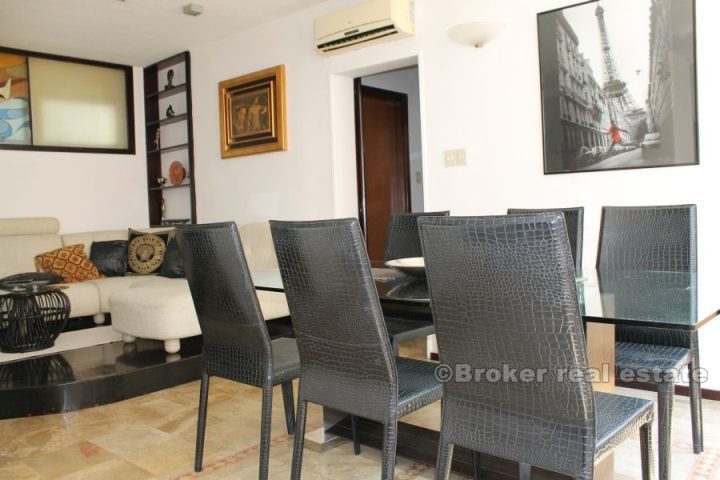 Comfortable apartment of 70 m2, for sale