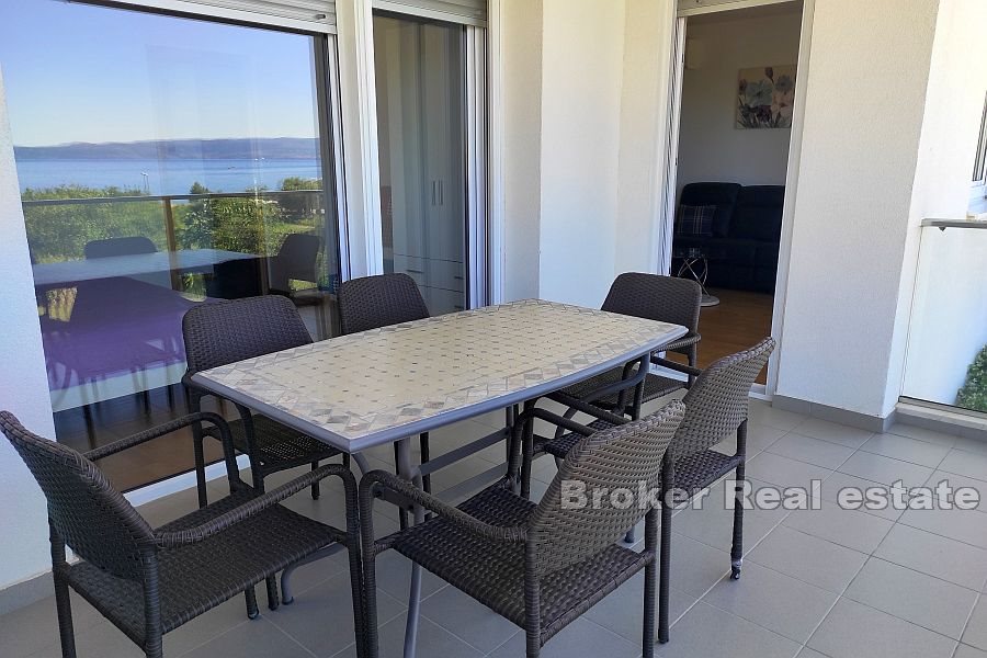 Apartment with sea view, long term rent