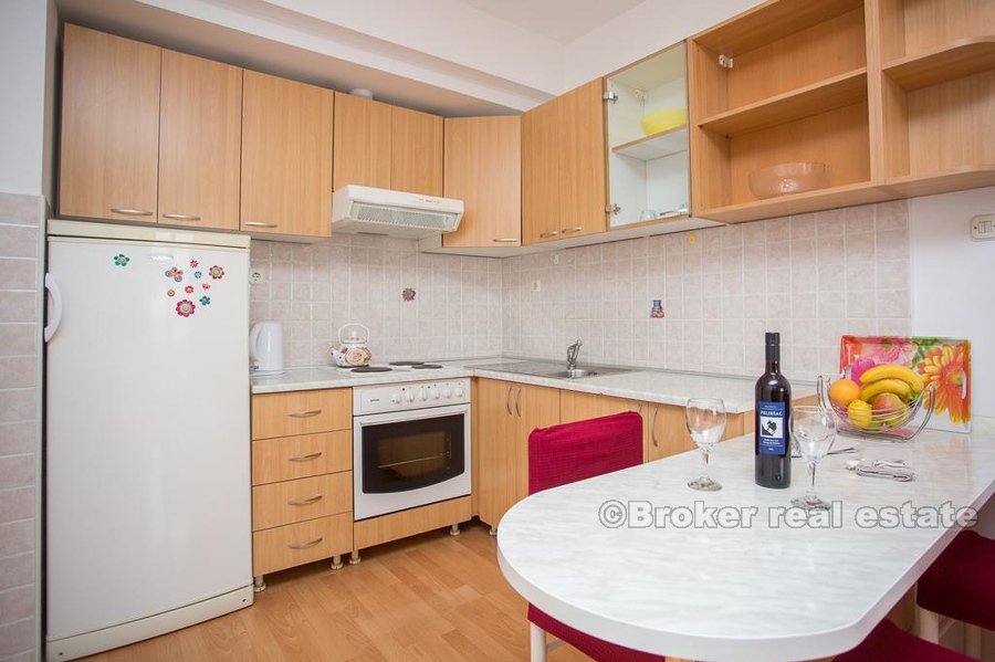 Comfortable one bedroom apartment, Znjan, for sale
