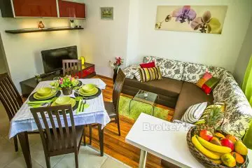 Furnished apartment, for longer rent