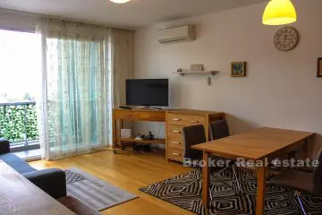 Spinut, modern, comfortable one bedroom apartment