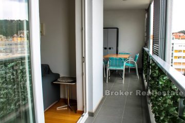 Spinut, modern, comfortable one bedroom apartment