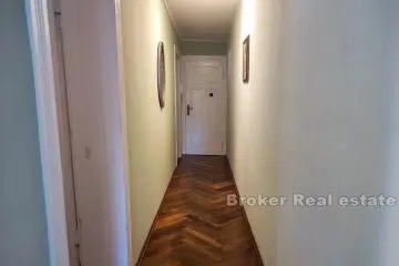 Apartment in center of town