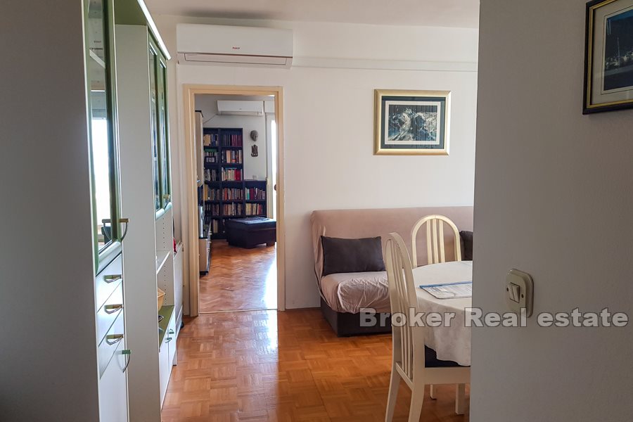 Three bedroom apartment with city view, Kman