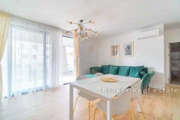 Luxury two bedroom apartment in a new building, Znjan