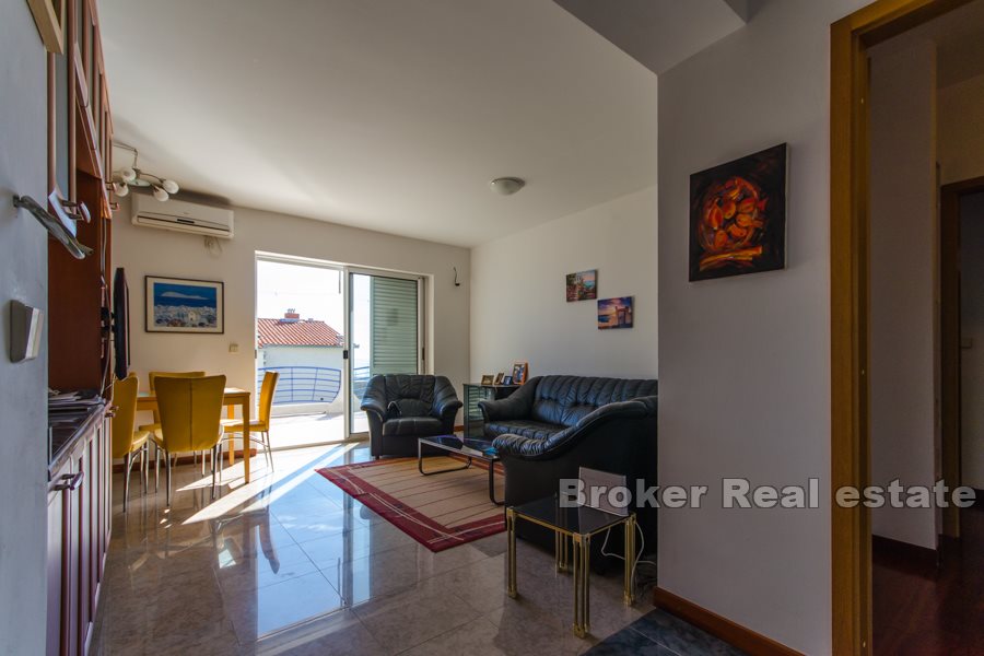 Comfortable apartment with terrace and garden, Meje