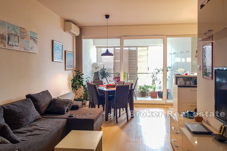 Modern three bedroom apartment of high quality, Žnjan