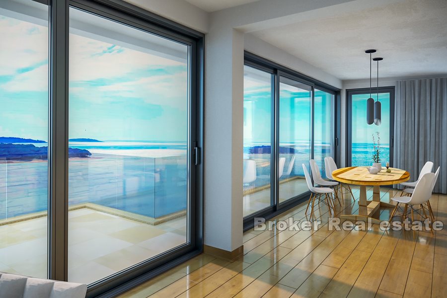 Luxury newly built apartments with sea view