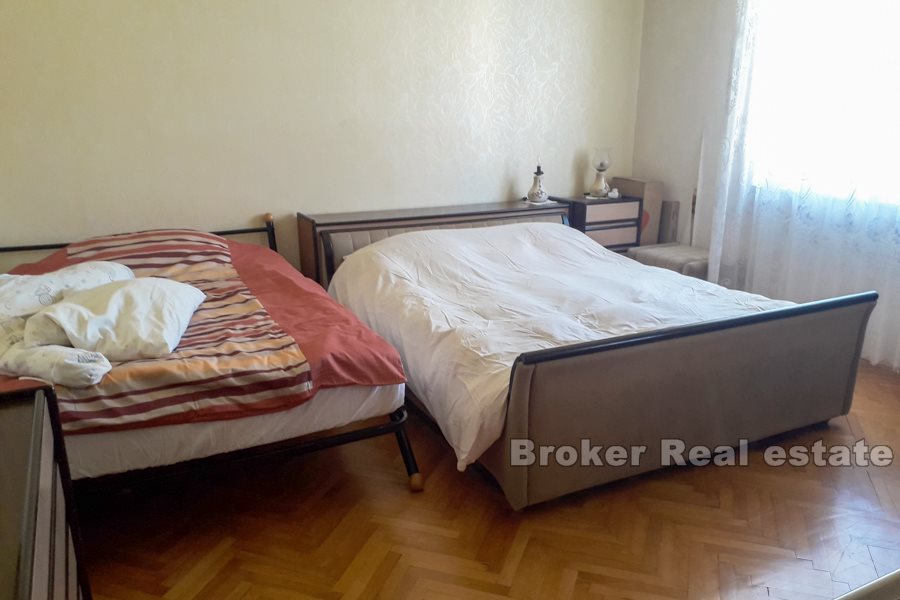 Sucidar, confortable appartement de deux chambres avec loggia