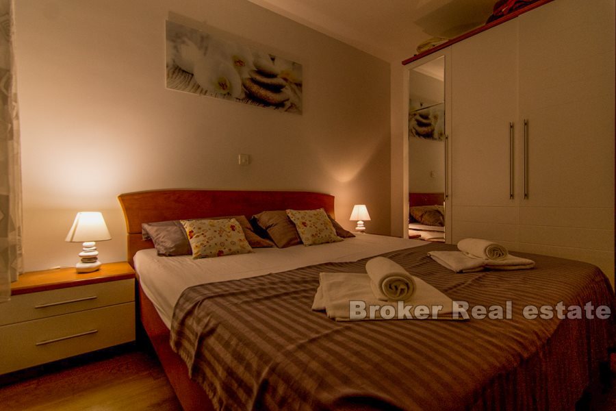 Znjan, appartamento con due camere da letto con terrazza