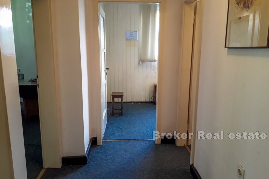 Gripe, comfortable two bedroom apartment