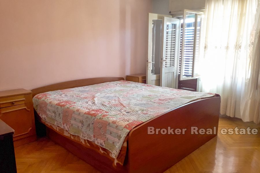 Confortevole appartamento con 3 camere da letto con terrazza, Visoka