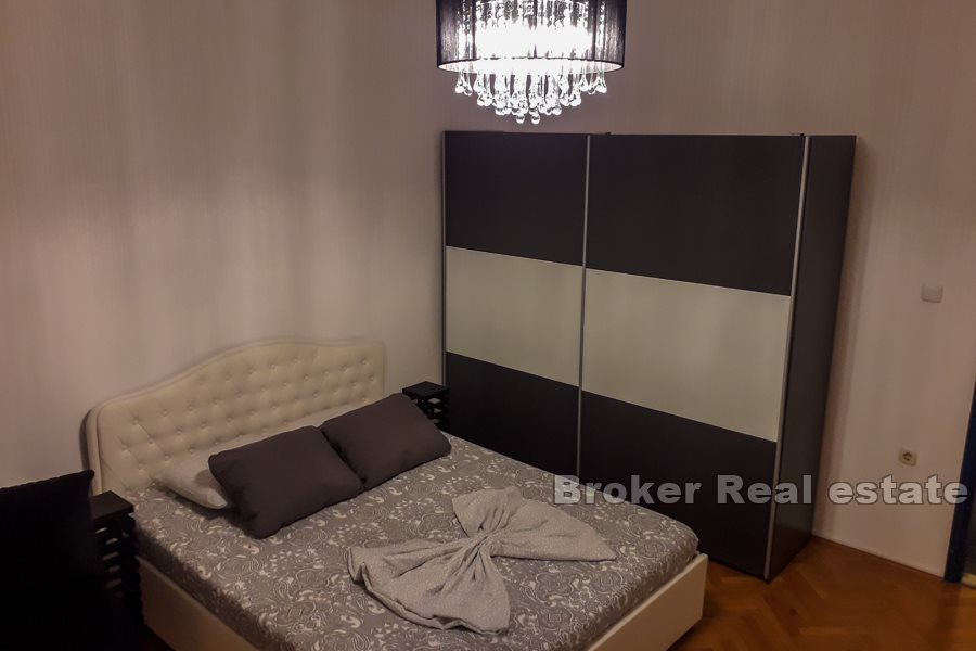 Two bedroom apartment with terrace, Bacvice