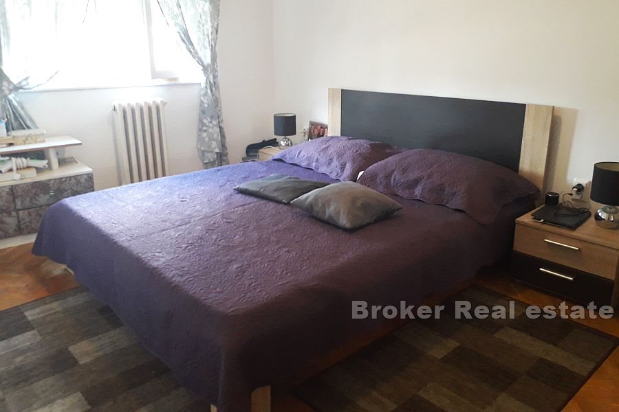 Visoka, confortevole appartamento con tre camere da letto