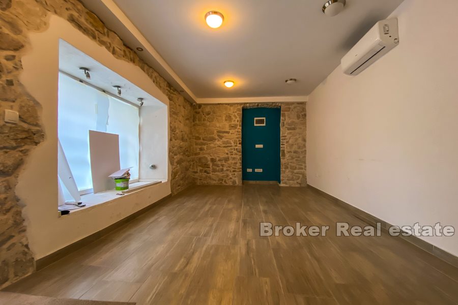 Business space in the center of Split, 21m2