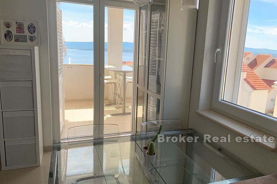 Two bedroom apartment with sea view