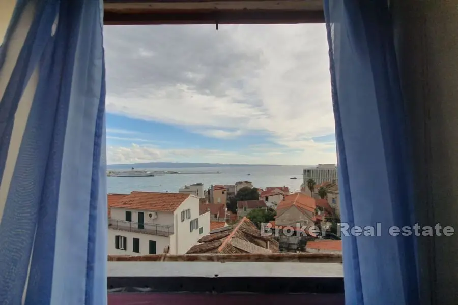 Treroms leilighet i sentrum av Split