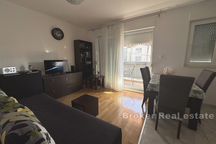 001-2030-76-Split-Mejasi-Comfortable-two-bedroom-apartment-for-sale