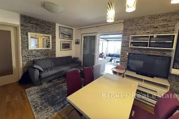 Comfortable three-bedroom apartment in a functional location