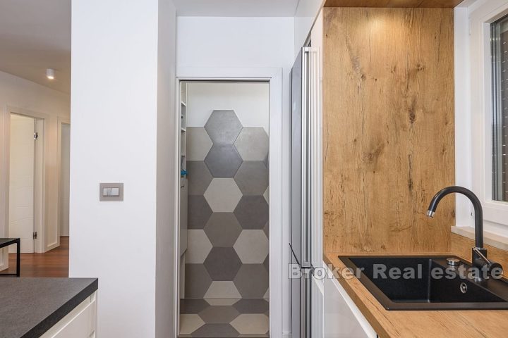 Moderno uređen dvosoban apartman