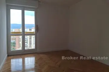 Krásný apartmán s výhledem na moře