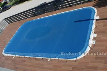 House with pool and open sea view