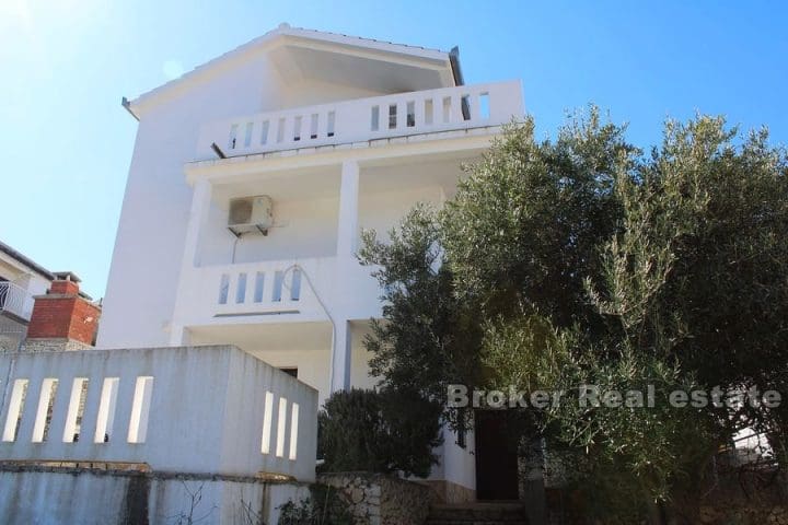 House with open sea view