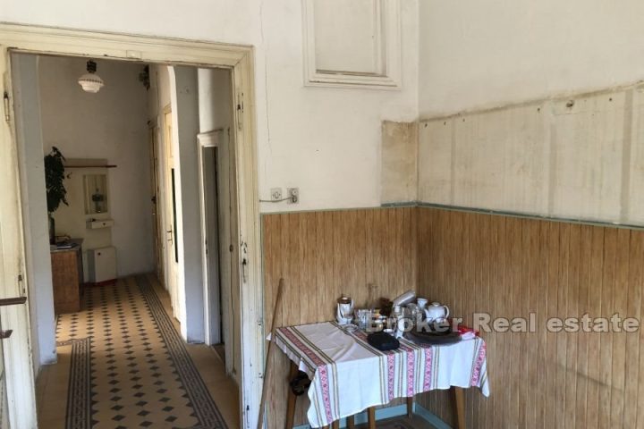 Two bedroom apartment in center of town