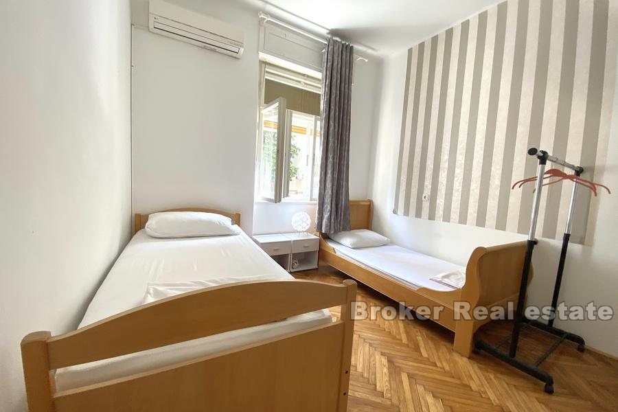 Spinut, comfortable two-bedroom apartment