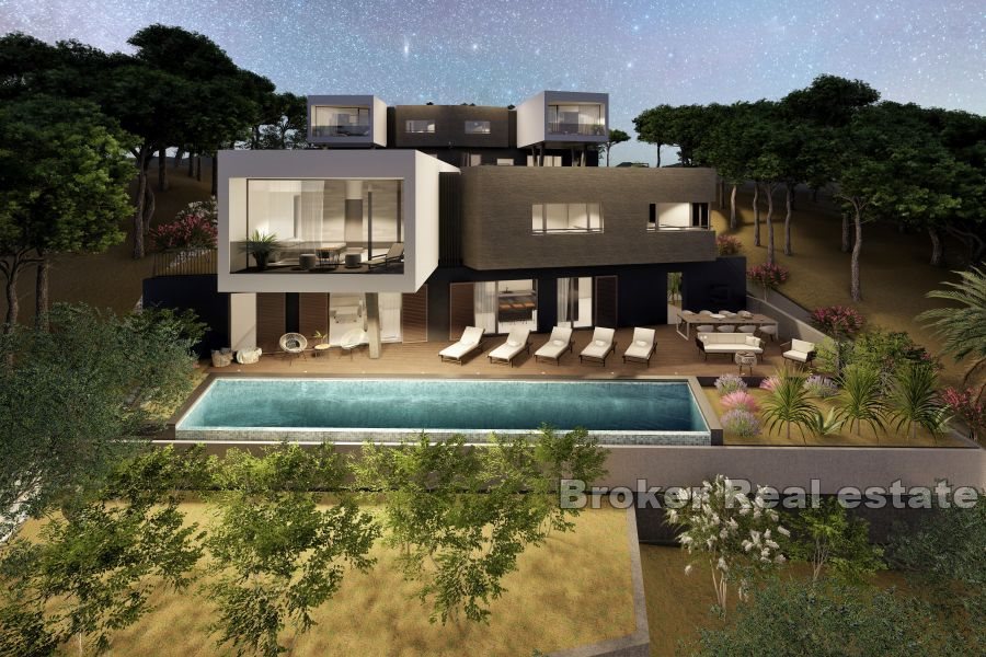 Villa en construction avec piscine et vue mer