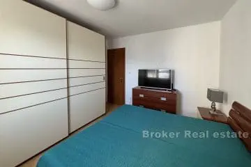 Bekväm lägenhet med tre sovrum