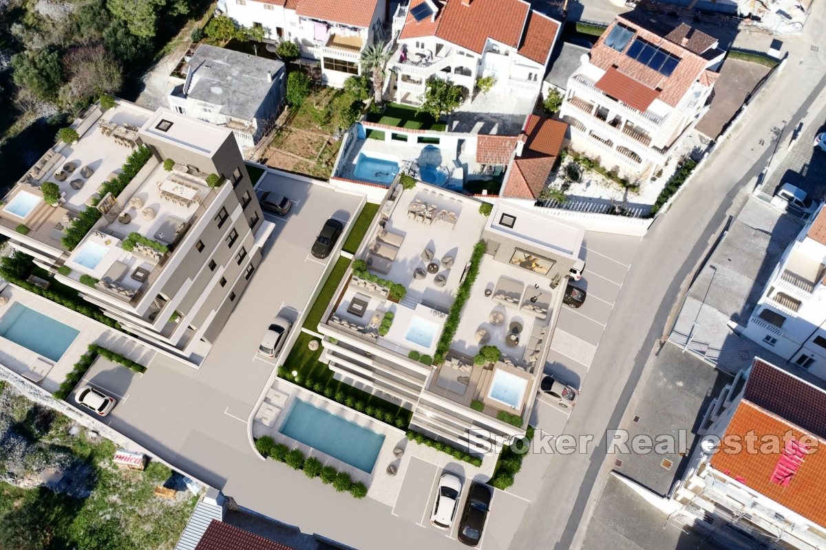 Residential building with swimming pool