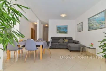 Three bedroom apartment with swimming pool