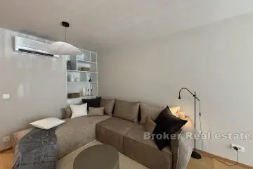 Luxurious three bedroom apartment (FIRST MOVE IN)