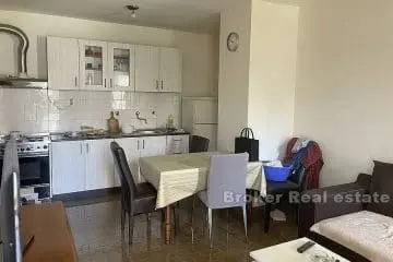 Pujanke, two bedroom apartment for renovation