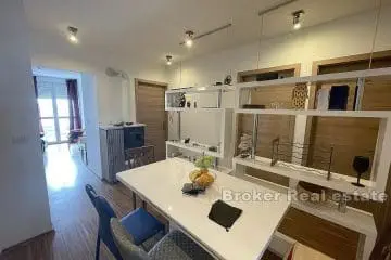 Spinut, three bedroom apartment with sea view