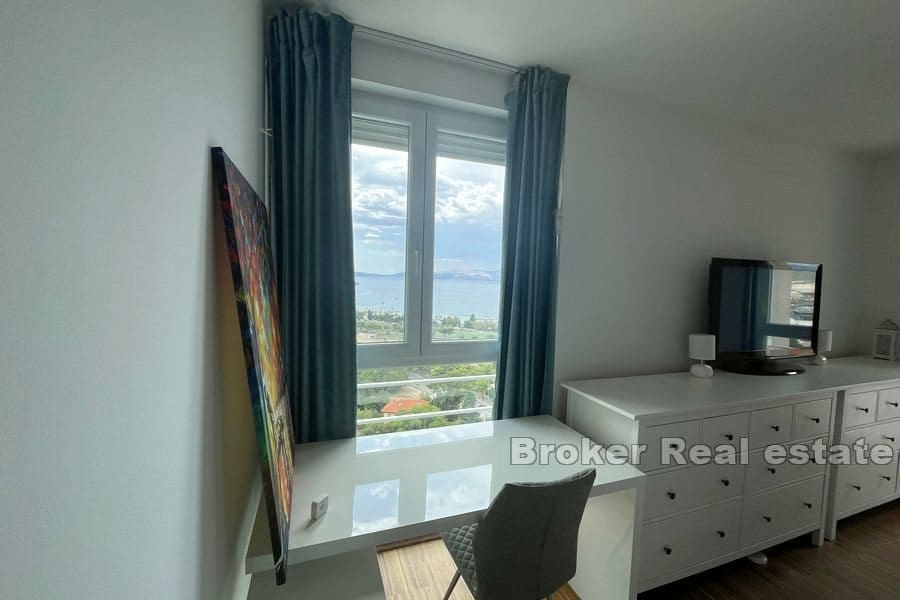 Spinut, three bedroom apartment with sea view