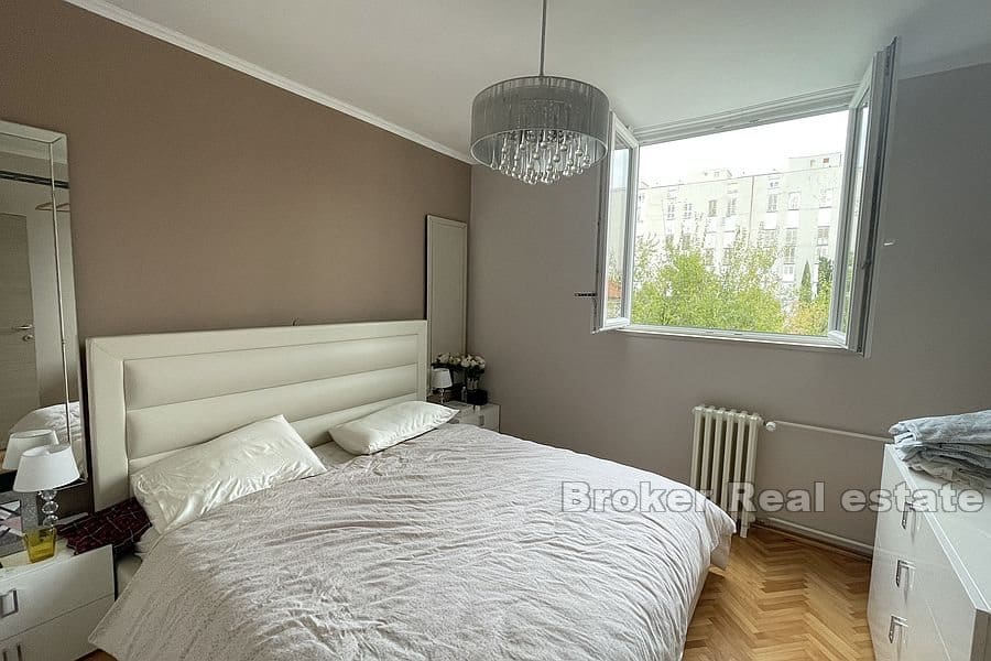 Blatine, moderno appartamento con due camere da letto