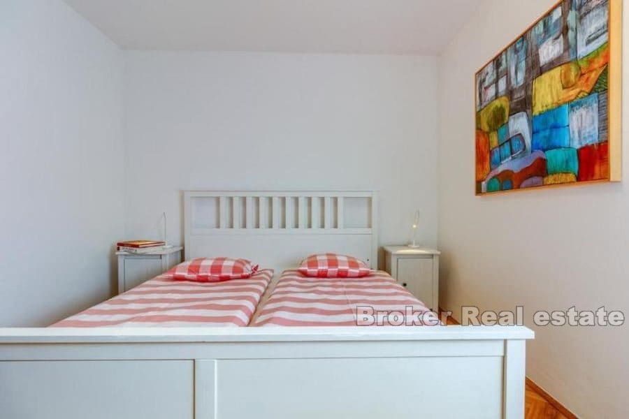 Pazdigrad, comfortable two bedroom apartment
