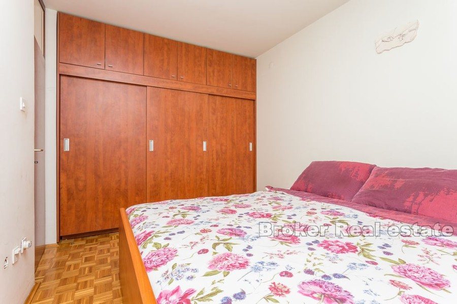 Pujanke, confortevole appartamento con tre camere da letto